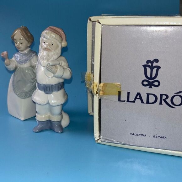 Lot of 2 LLADRO Christmas Ornaments Santa 5842 & Mrs Santa Claus 5939 with Box - Picture 1 of 8